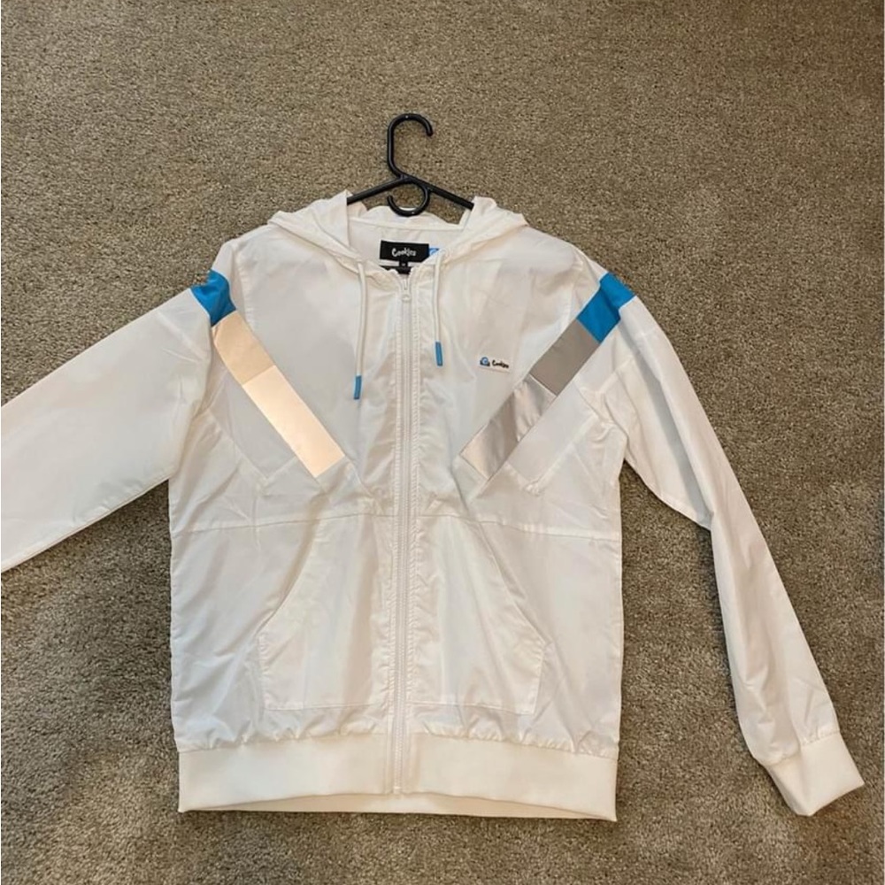White polyester material